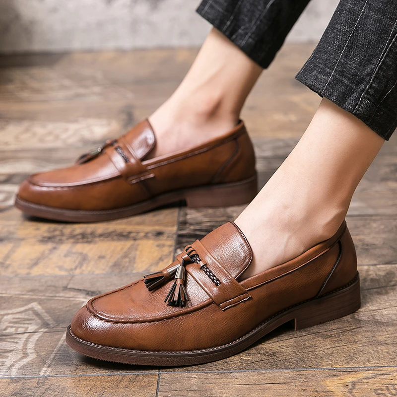 Cornelius | Loafer in Lederoptik mit Quasten