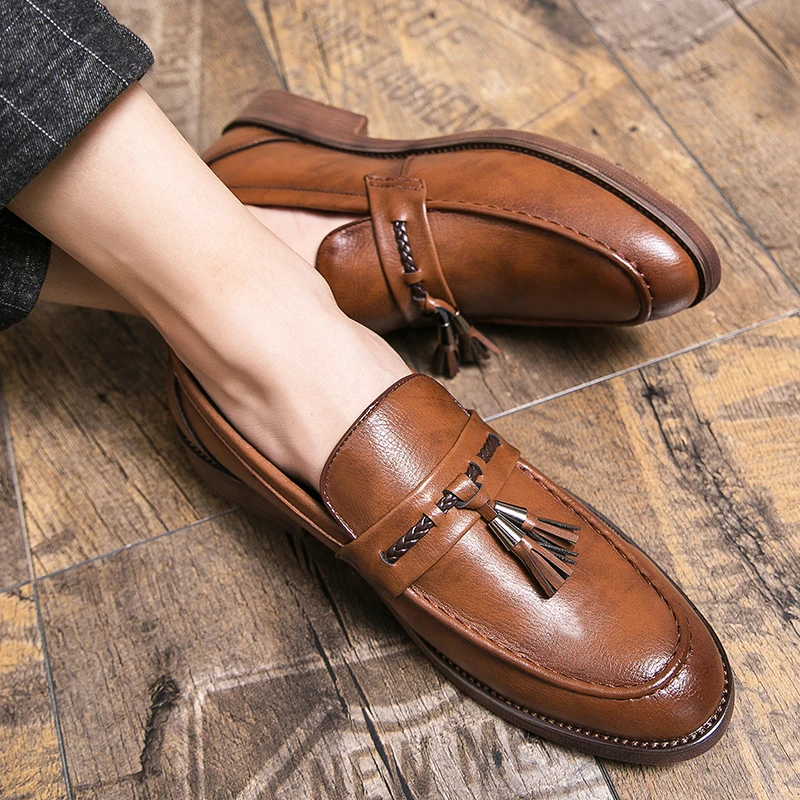 Cornelius | Loafer in Lederoptik mit Quasten