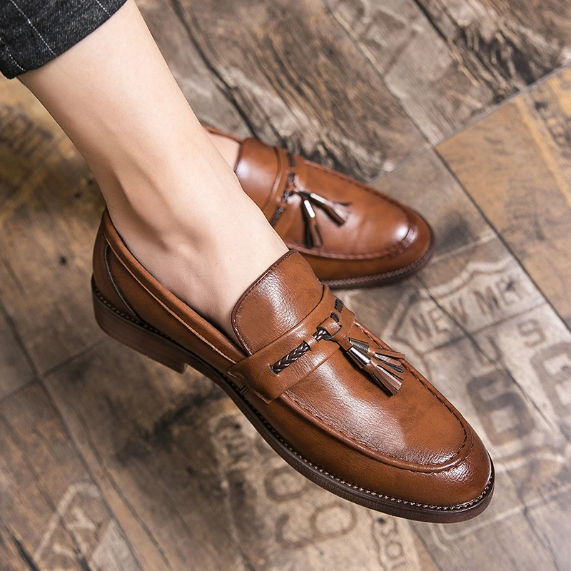 Cornelius | Loafer in Lederoptik mit Quasten