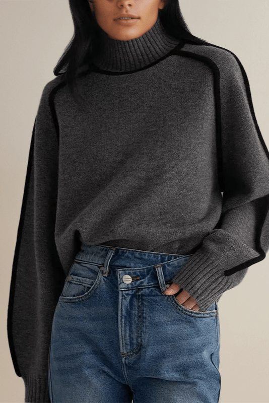 Lara | Cremefarbener Pullover mit Kontrastbesatz