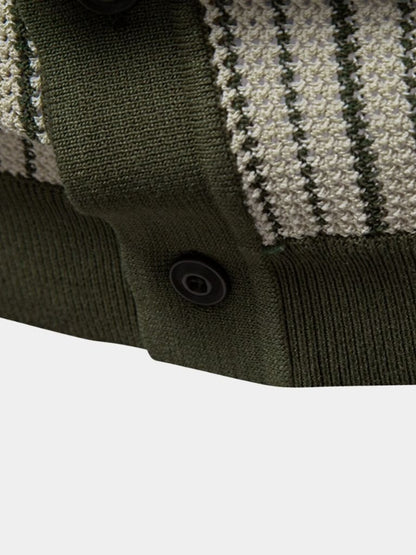Lars | Gestreiftes Strick-Poloshirt mit Knopfleiste