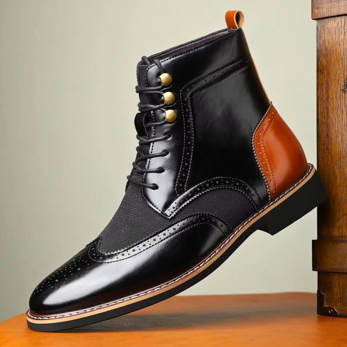 Leopold | Hellbraune Brogue-Schnürstiefel