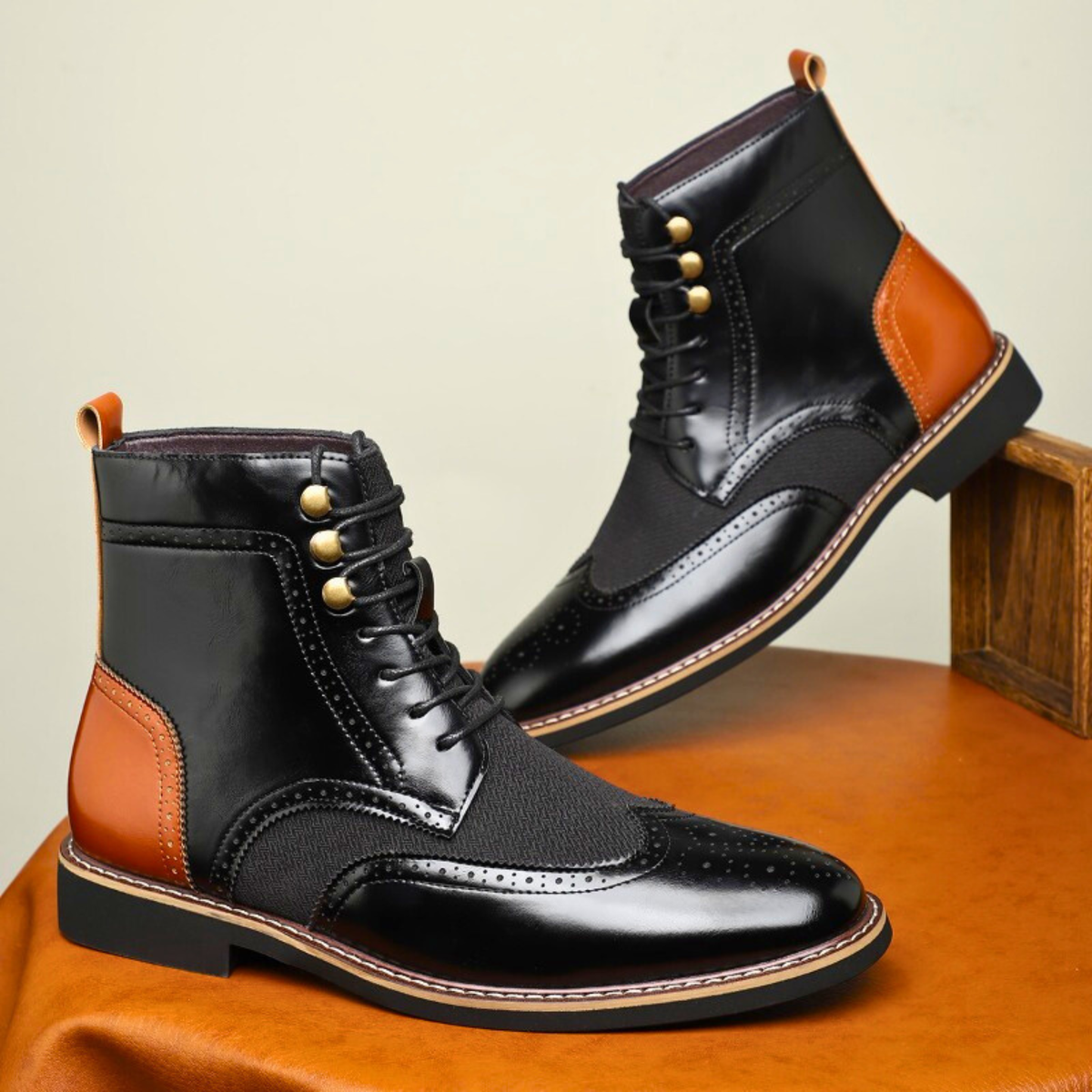 Leopold | Hellbraune Brogue-Schnürstiefel