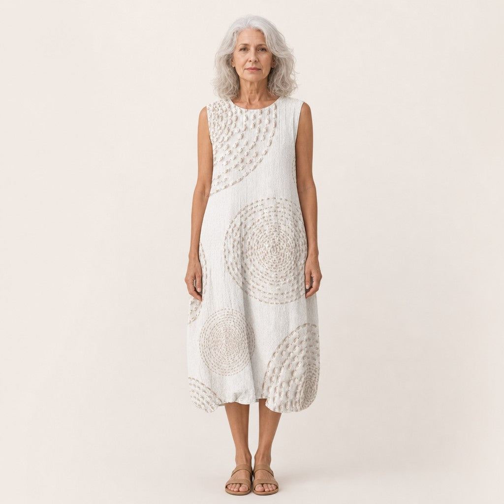 Bärbel | Ärmelloses Sommerkleid in Weiß mit Kreismuster