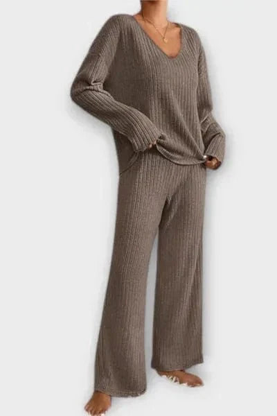 Melody | Gerippter Strickpullover & weite Hose Set