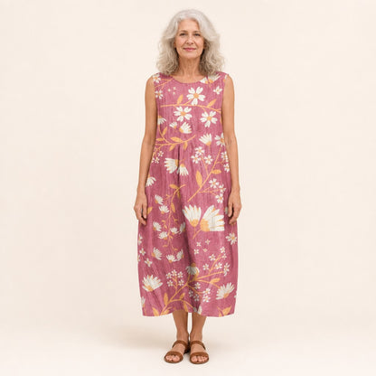 Hertha | Ärmelloses Sommerkleid mit Blüten auf Altrosa