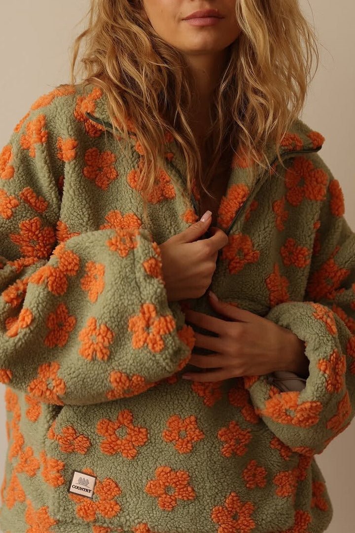 Matilda | Olivgrüner Strukturpullover mit Blumenmuster