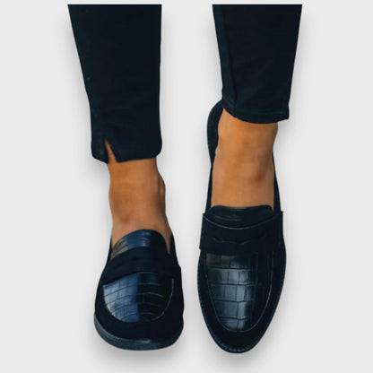 Monika | Dunkelblauer Loafer mit Kroko-Prägung