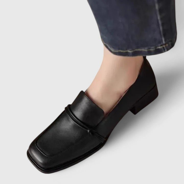 Mila | Schwarzer Loafer mit Blockabsatz