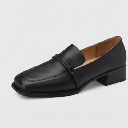 Mila | Schwarzer Loafer mit Blockabsatz