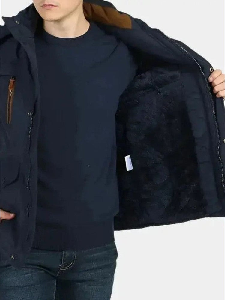 Noah | Grüne Outdoorjacke mit Kapuze