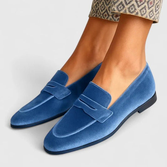 Olivia | Blauer Loafer in Samtoptik