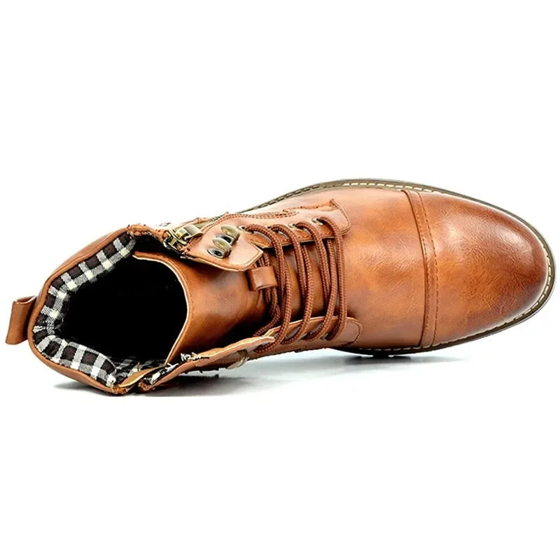 Ferdinand | Schwarze Schnürstiefel mit Schnalle