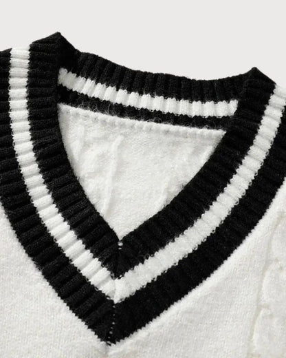Sigmund | Cremefarbener Zopfmusterpullover mit V-Ausschnitt