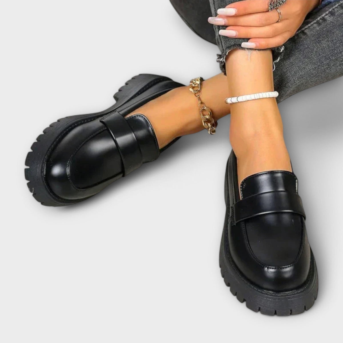 Roswitha | Schwarzer Plateau-Loafer