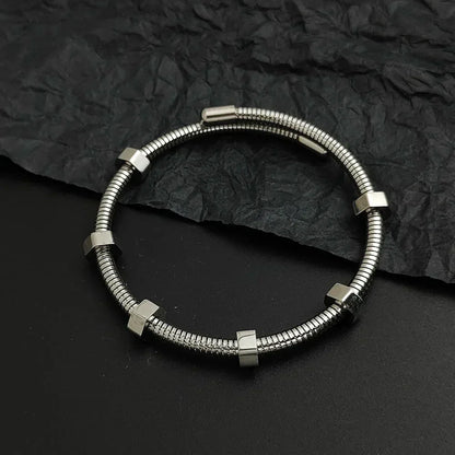 Alwina | Armreif mit Metallelementen