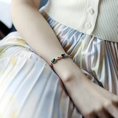Aurora | Armband mit grünen Steinen