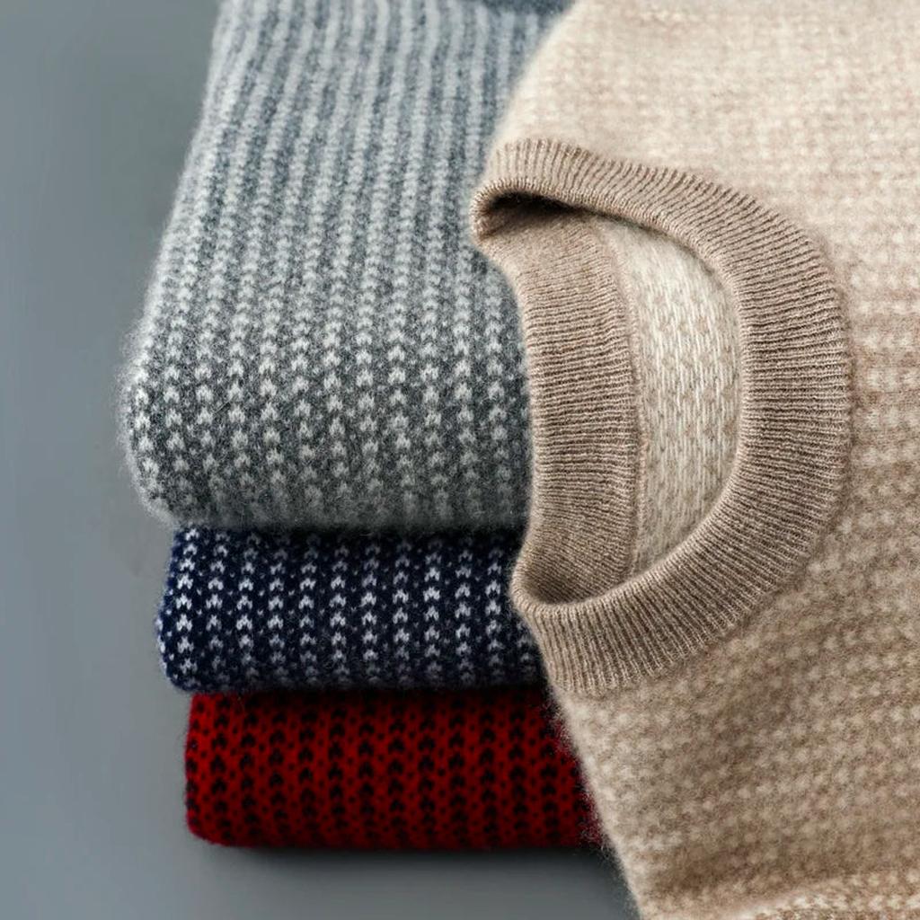 Brigitte-Marie | Pullover in Kaschmir-Optik mit saisonalem Muster