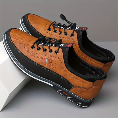 August | Zweifarbige Freizeitschuhe