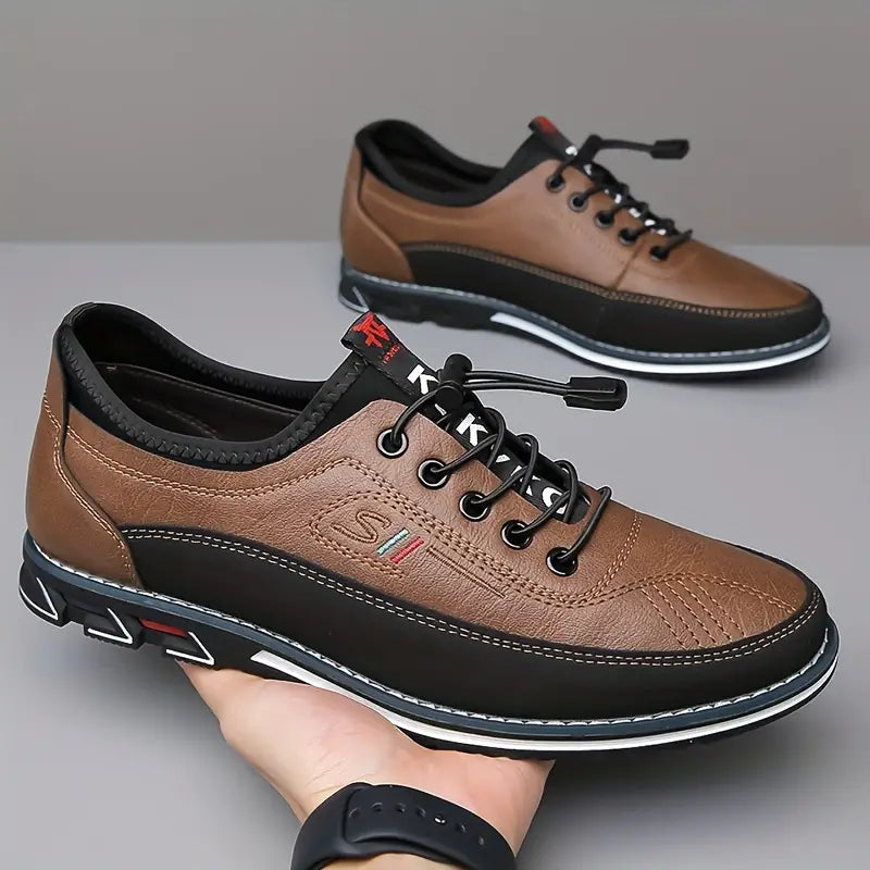 August | Zweifarbige Freizeitschuhe