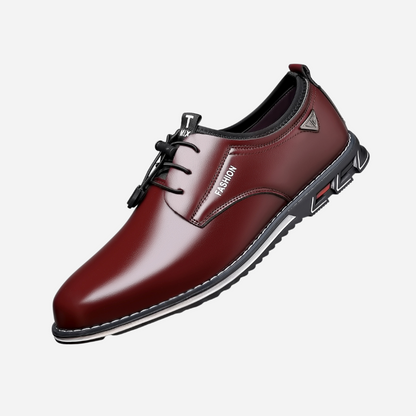 August | Schwarze Derby-Schuhe in Lackoptik