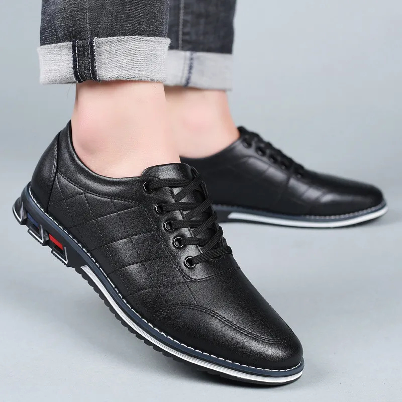 Jakob | Schwarze strukturierte Freizeitschuhe