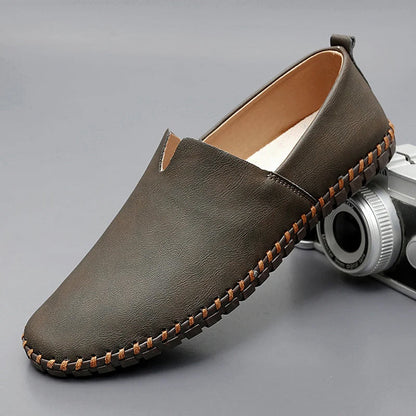 Hans-Dieter | Braune Slipper in Lederoptik