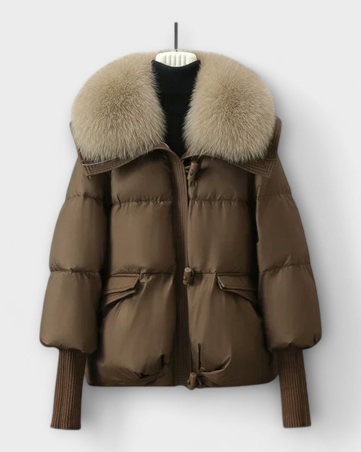 Sofia | Braune Steppjacke mit Kunstfellkragen