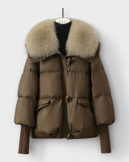 Sofia | Braune Steppjacke mit Kunstfellkragen