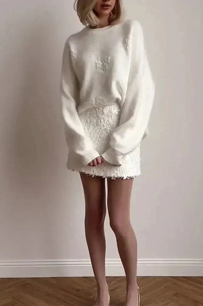 Tania | Pullover in Elfenbein mit Blumenapplikationen