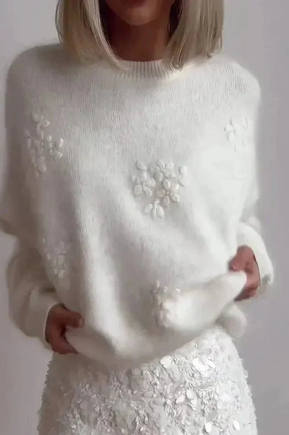 Tania | Pullover in Elfenbein mit Blumenapplikationen