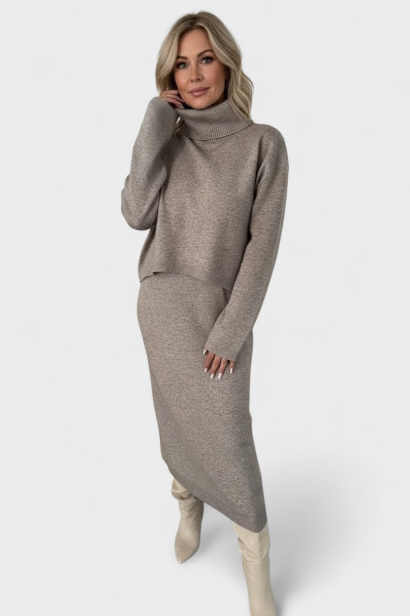 Tilly | Strickpullover mit Rollkragen & Maxirock Set