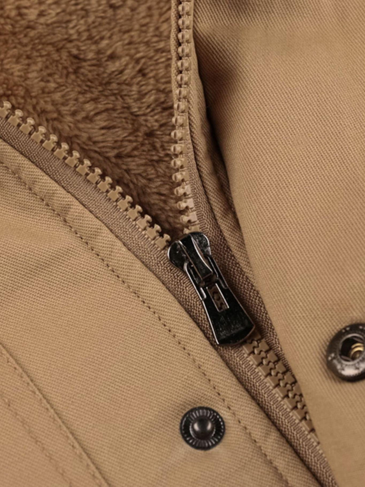Hans-Werner | Schwarze Winterjacke mit Kapuze