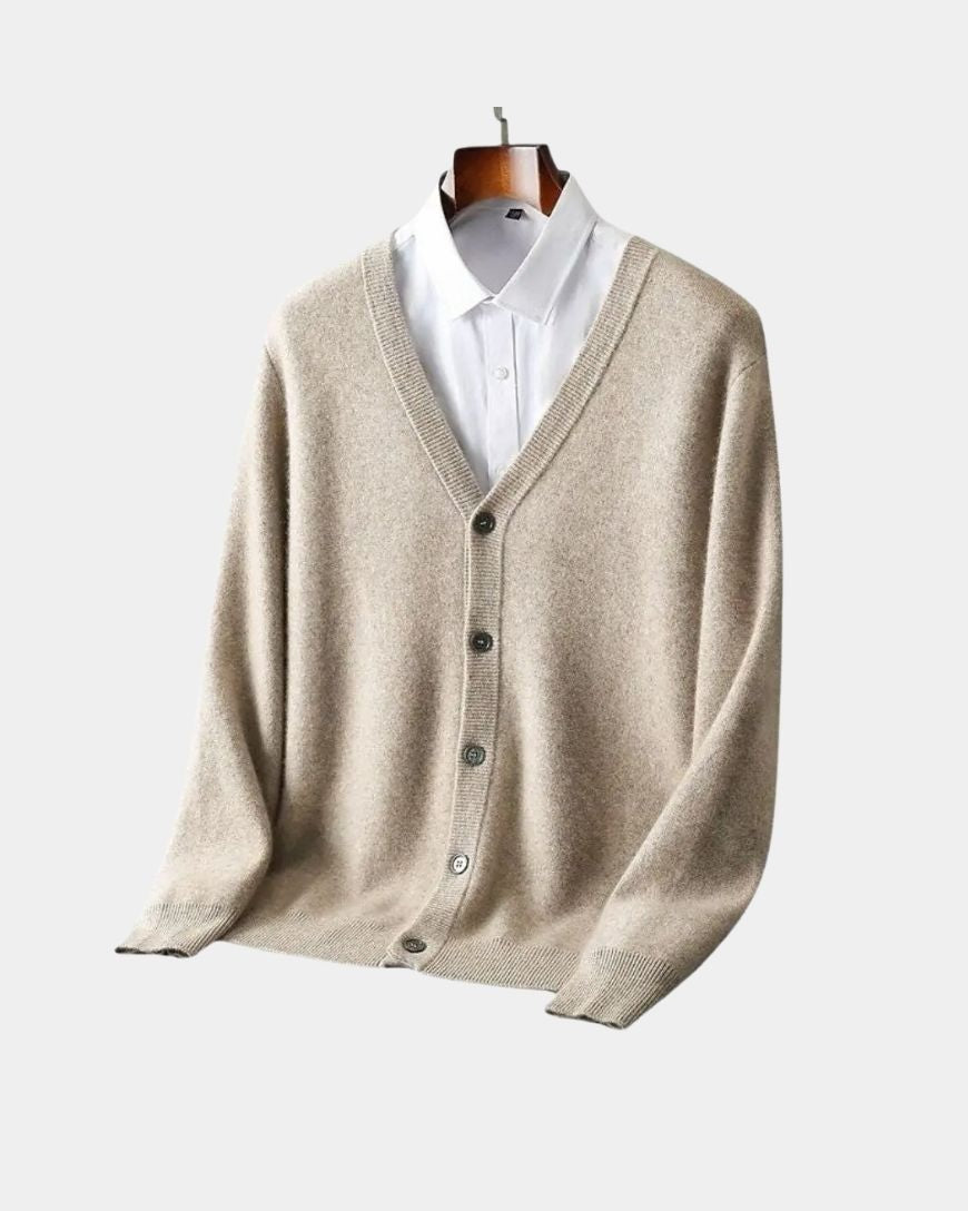 Kurt | Beige Strickjacke mit Knöpfen