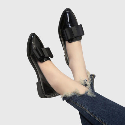 Viola | Bordeauxroter Lack-Loafer mit Schleife