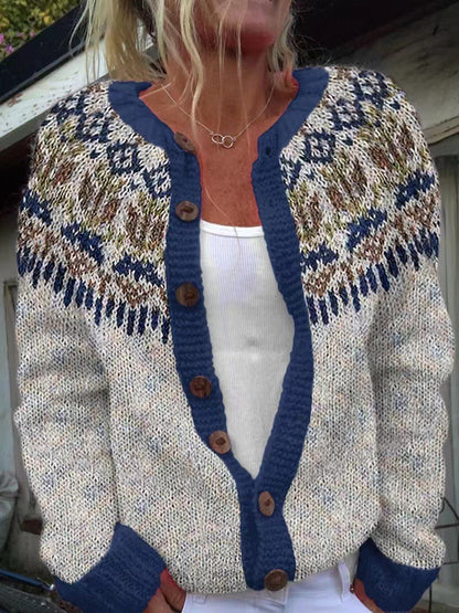Käthe | Cremefarbene Strickjacke mit traditionellem Passenmuster