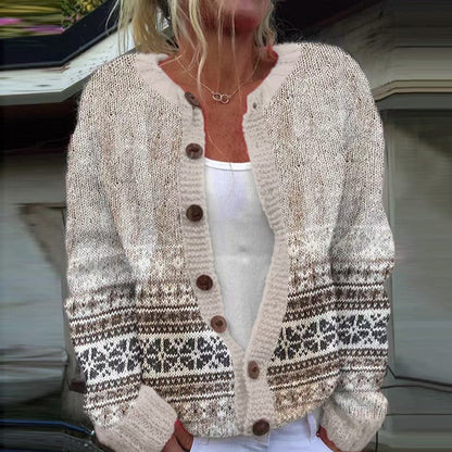 Monika | Cremefarbene Strickjacke im traditionellen Stil