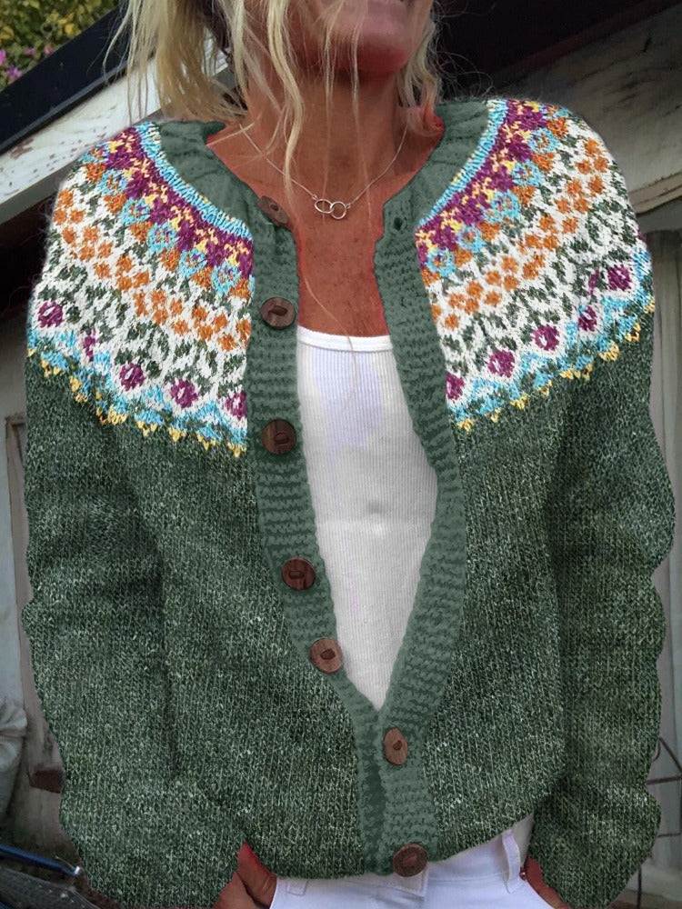 Elisabeth | Grüne Strickjacke mit mehrfarbigem Passenmuster