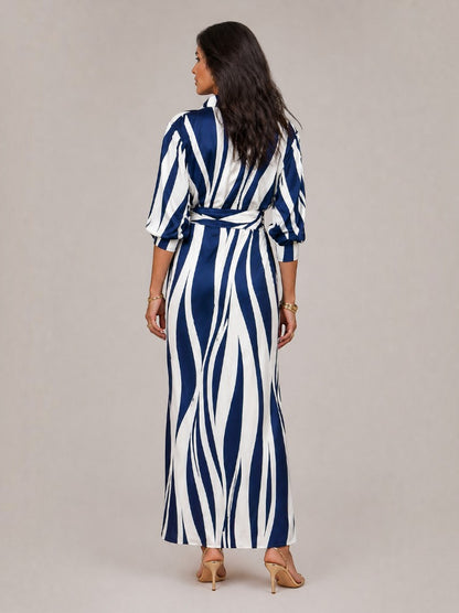 Ilsabe | Wickelkleid mit Wellenmuster in Marine