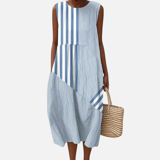 Dorle | Ärmelloses Sommerkleid mit Streifen in Blau und Weiß
