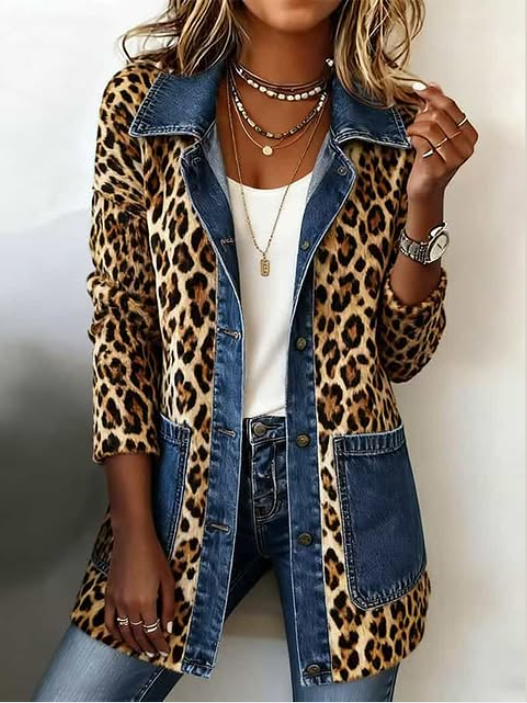 Marieke | Lange Jacke mit Leopardenmuster & Jeansdetails